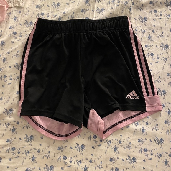 Adidas Women’s Running Short - Picture 1 of 3
